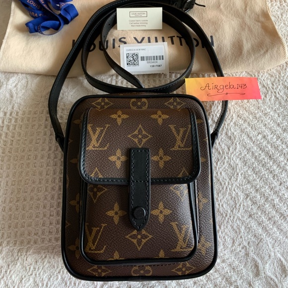 Gorgeous Authentic Louis Vuitton Monogram Black Macassar Christopher Bumbag